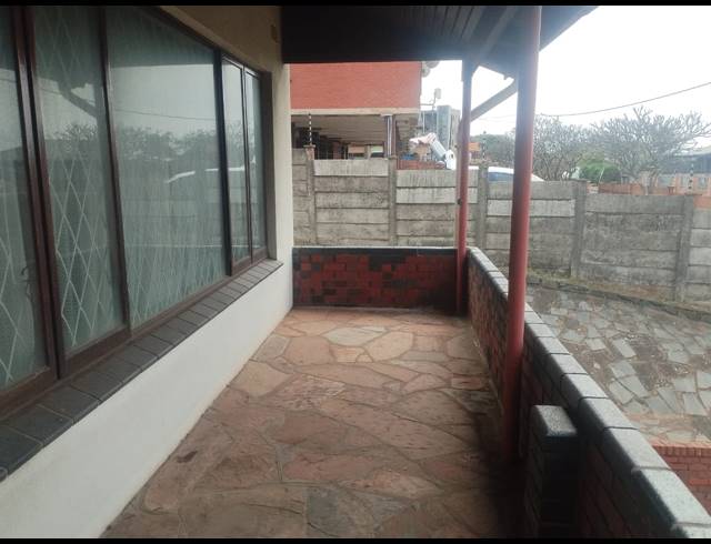 3 BEDROOM HOUSE FOR SALE IN BLUFF